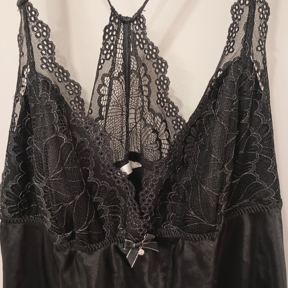 Flora Slip - Picture 3 of 6